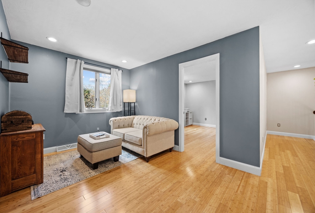 35 Sandra Dr, East Bridgewater, MA Photo #20