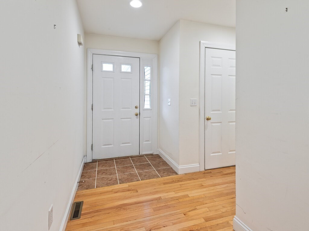 156 Hillside Village Dr 156