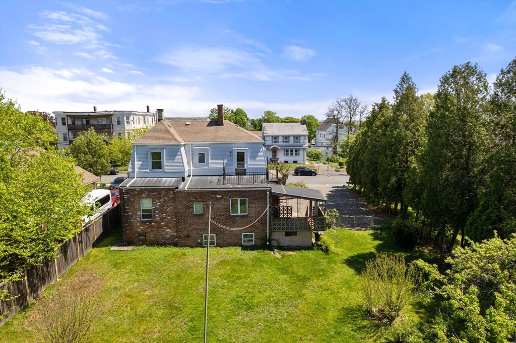 231 Walnut Ave