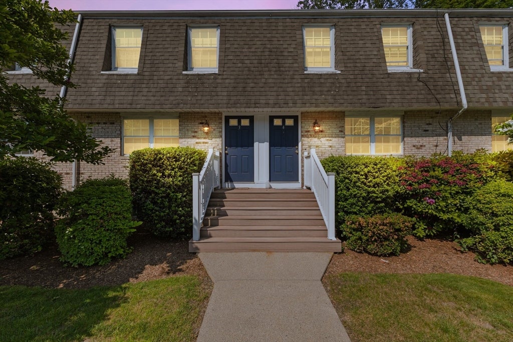 112 Cocasset St #3, Foxboro, MA, 112 Cocasset St #3, Foxboro, MA Photo #1