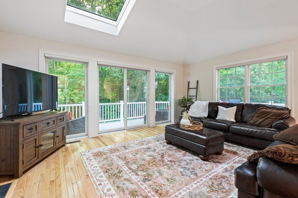 74 Hidden Bay Dr 74