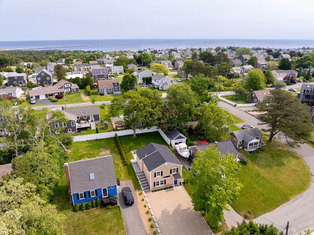 33 Dexter Ave