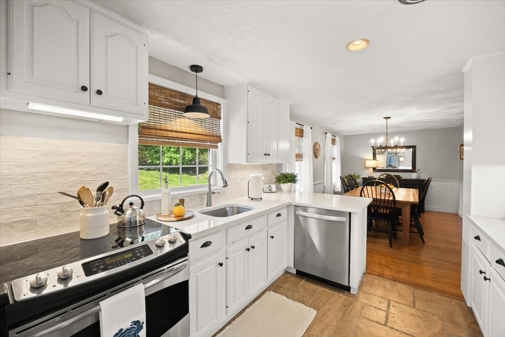 41 Utility Rd, Scituate, MA Photo #7