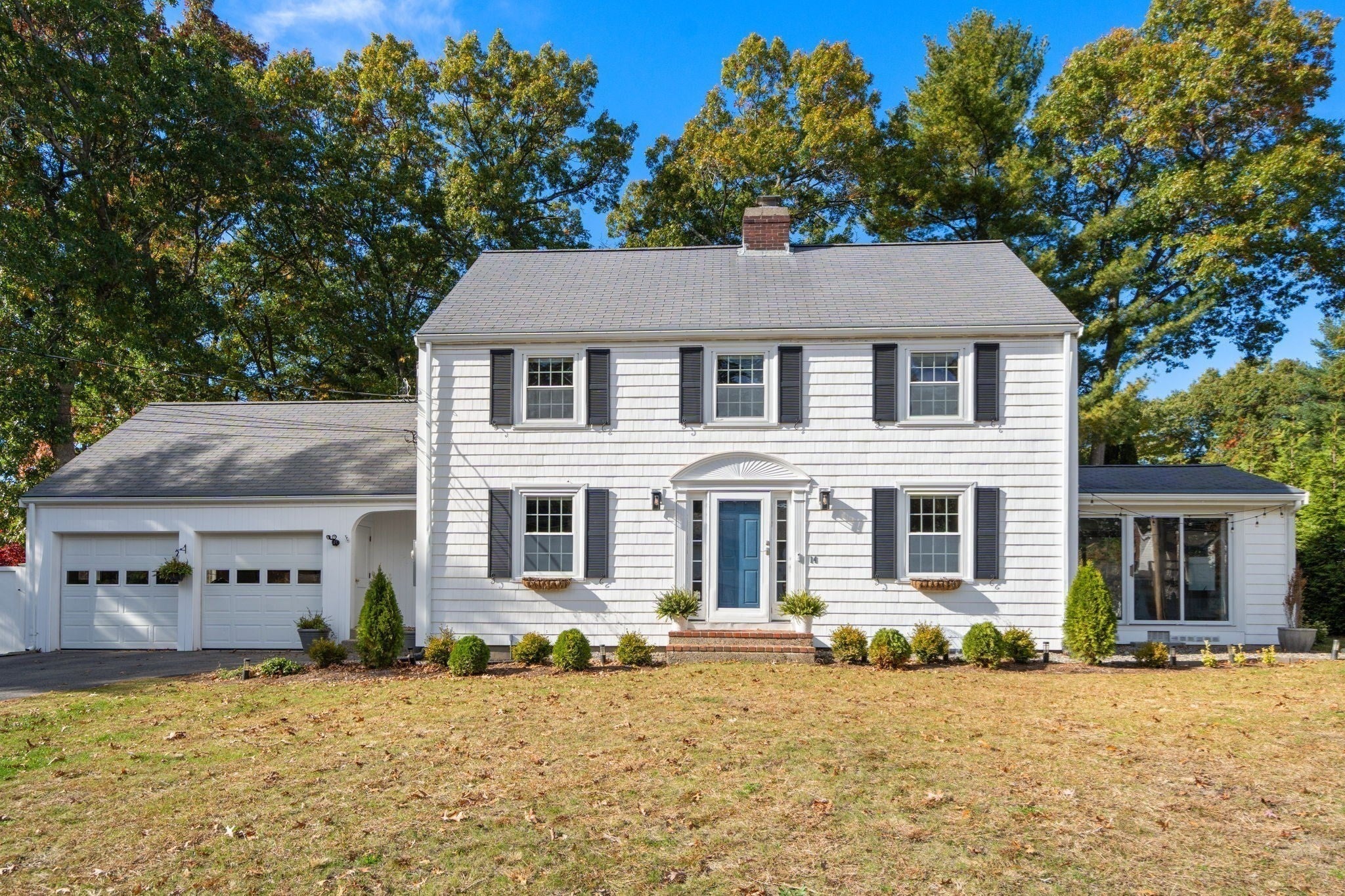 Photo of 14 Longfellow Rd, Norwood, MA