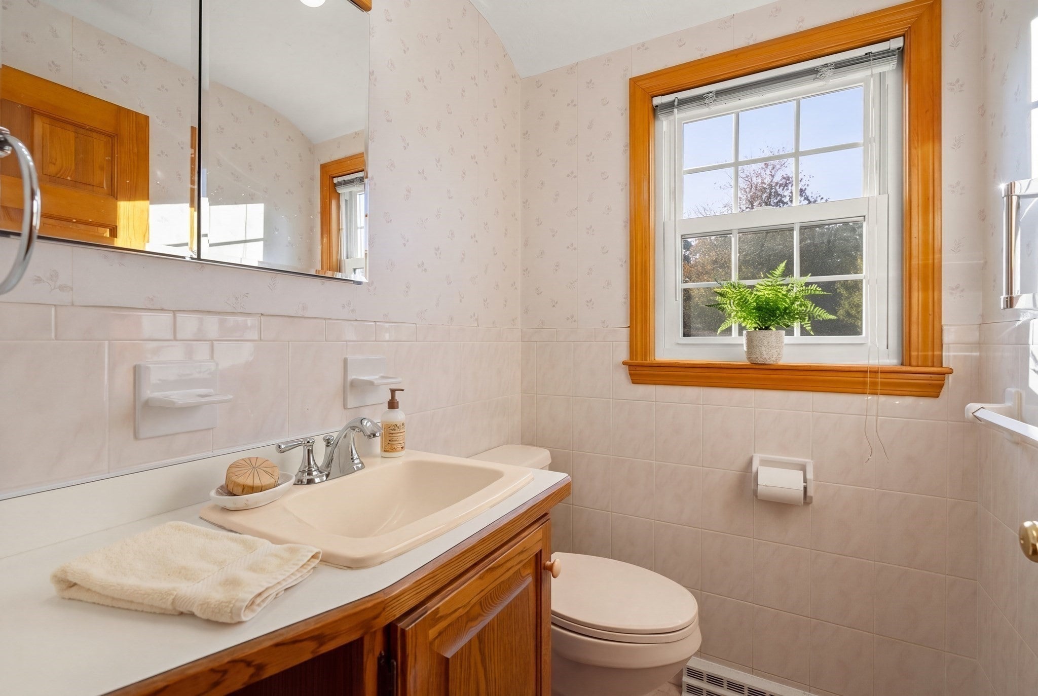 32 Nichols Ave, Avon, MA, 32 Nichols Ave, Avon, MA Photo #15