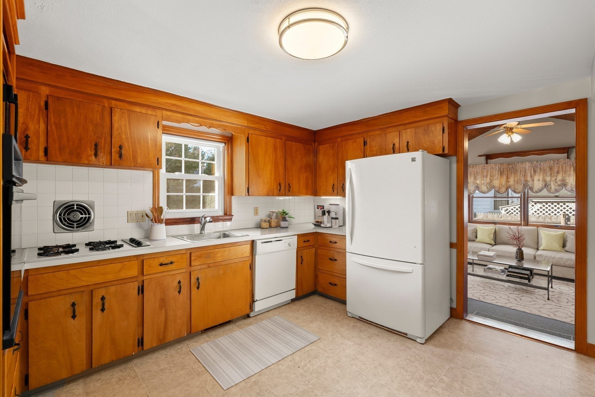 32 Nichols Ave, Avon, MA, 32 Nichols Ave, Avon, MA Photo #10