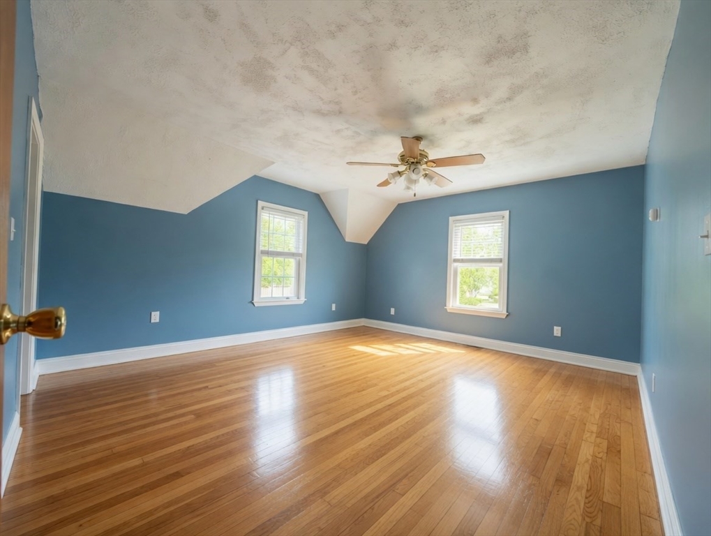 11 Boston St, Uxbridge, MA Photo #15