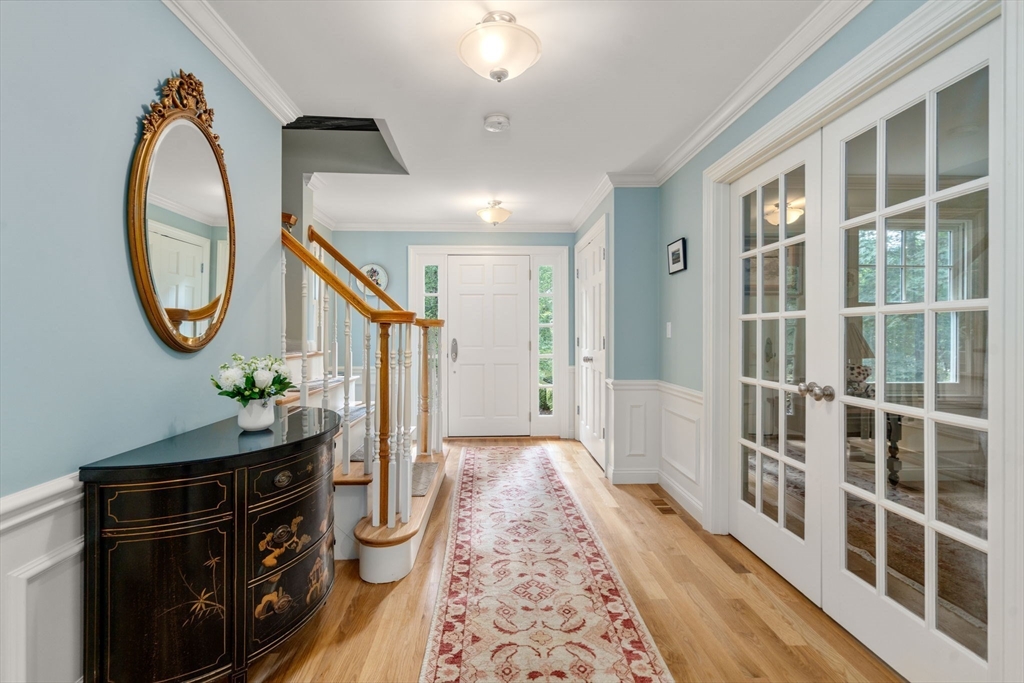 54 Woodchester Dr