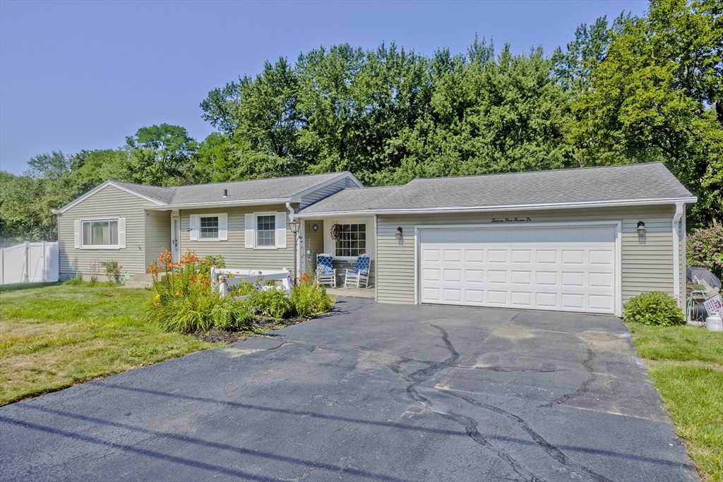 16 Fairhaven Dr