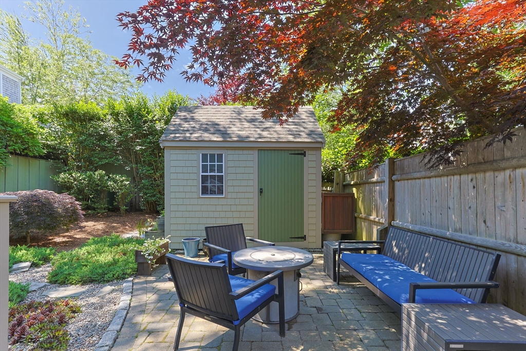 24 Cottage St, Provincetown, MA Photo #29