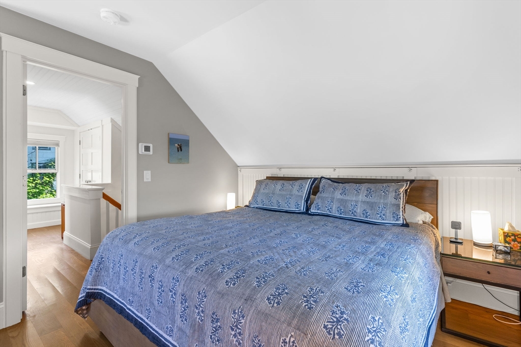24 Cottage St, Provincetown, MA Photo #19