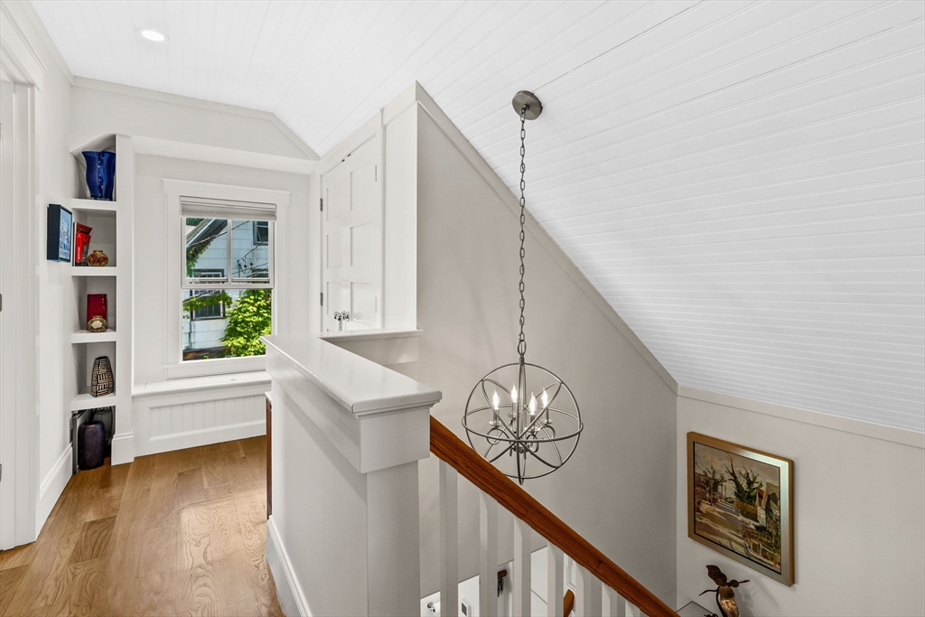 24 Cottage St, Provincetown, MA Photo #16