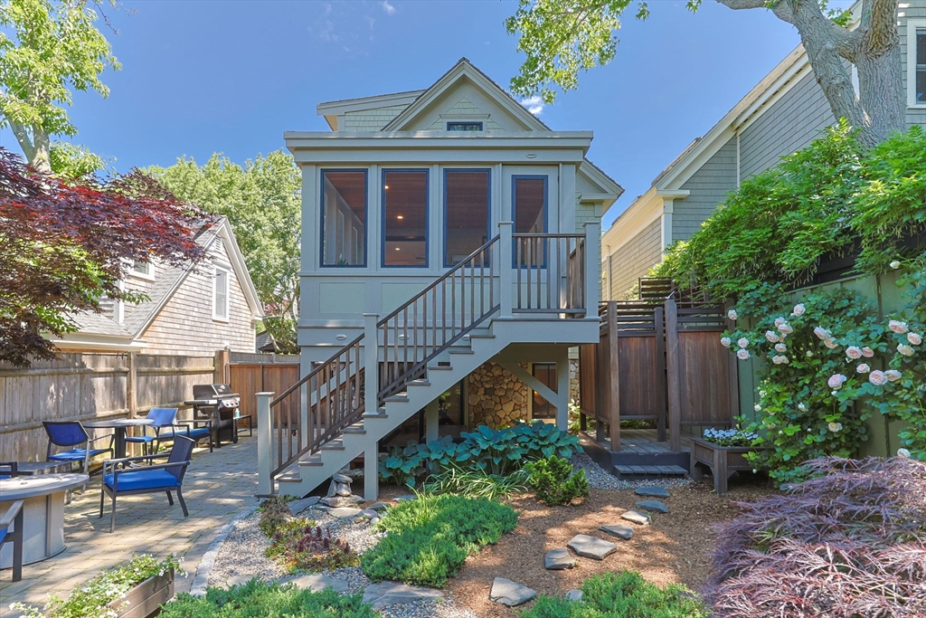 24 Cottage St, Provincetown, MA Photo #25