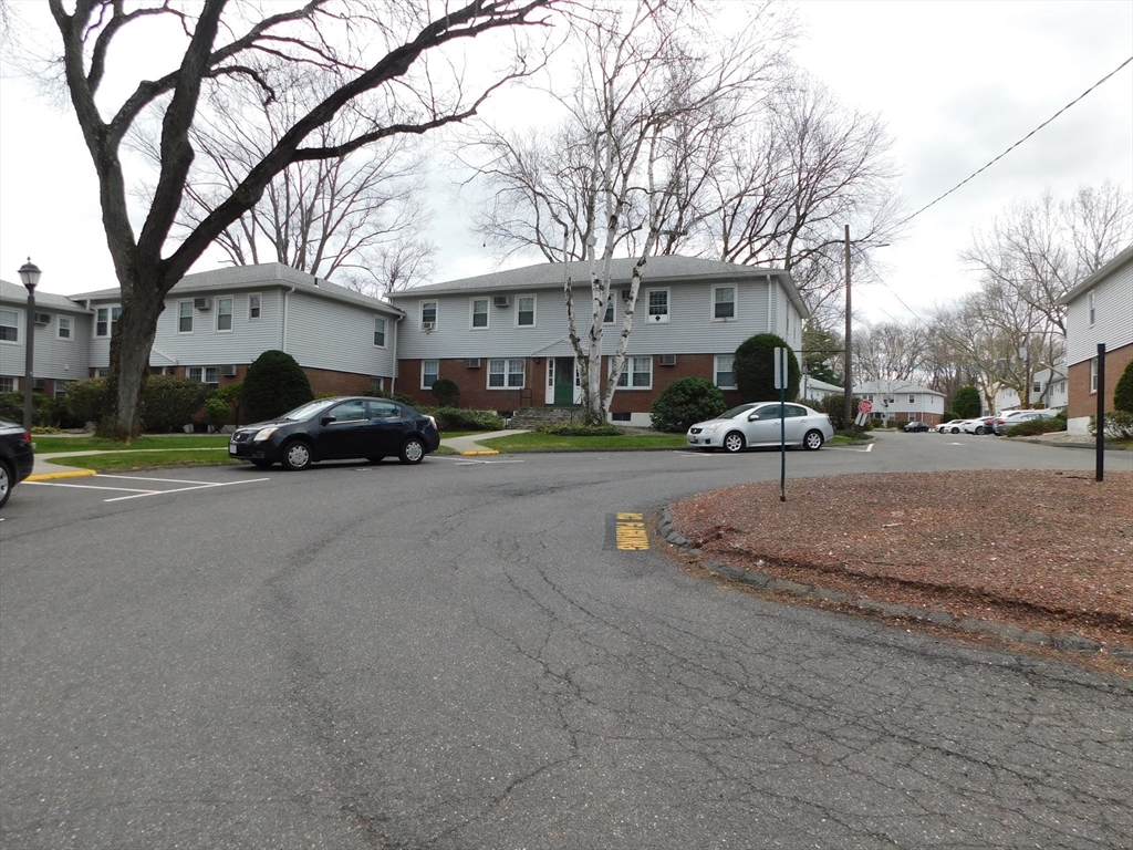 80 Brush Hill Ave 51