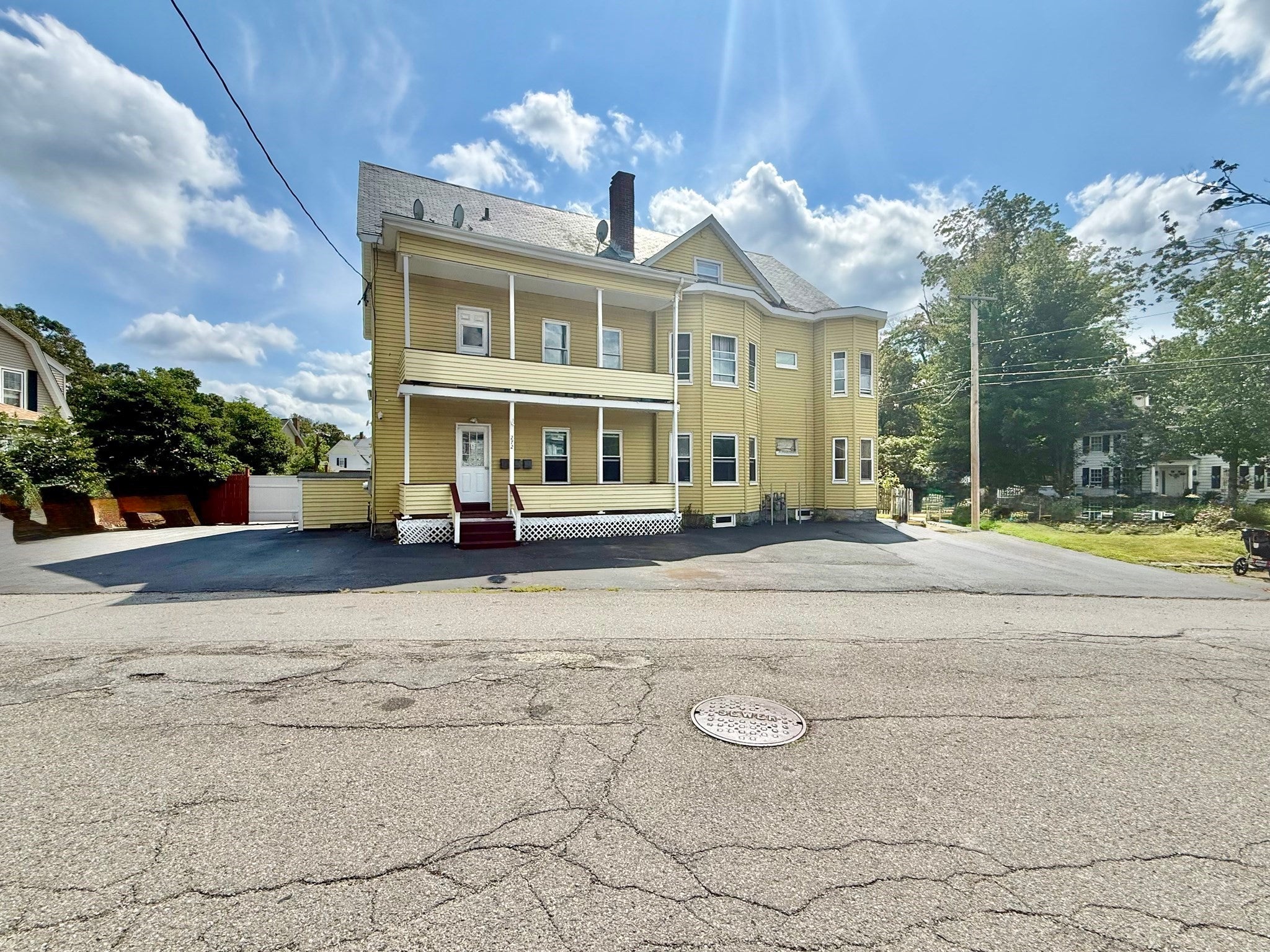 Photo of 272 South Street, Fitchburg, MA