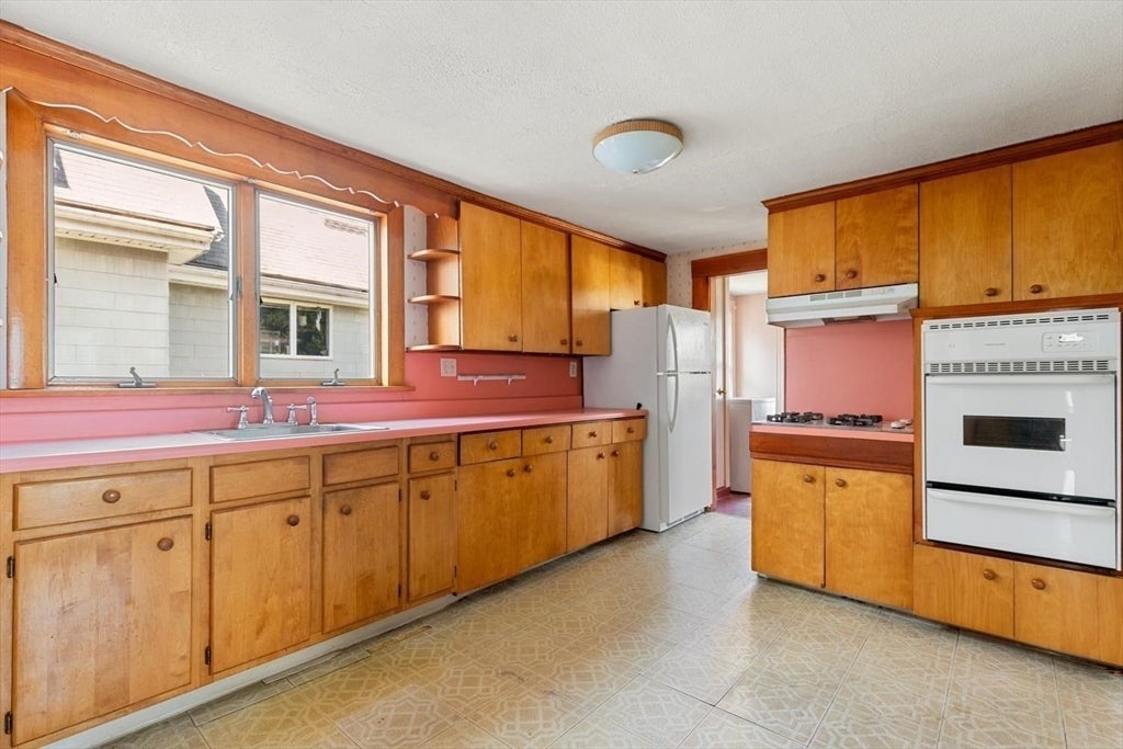 51 Oakland Street, Malden, MA, 51 Oakland Street, Malden, MA Photo #16
