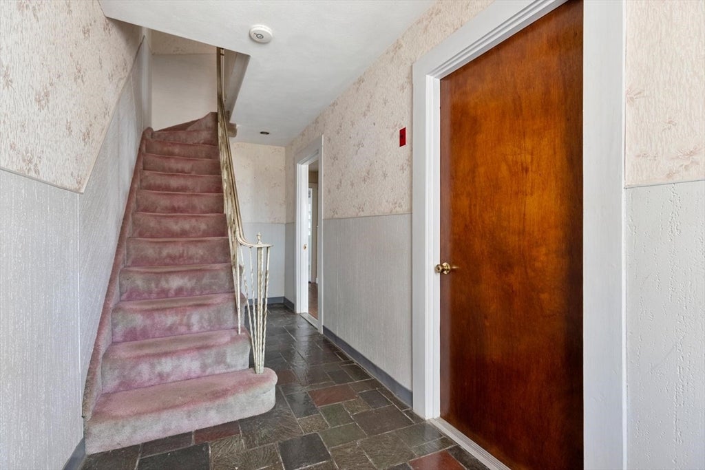 51 Oakland Street, Malden, MA, 51 Oakland Street, Malden, MA Photo #4