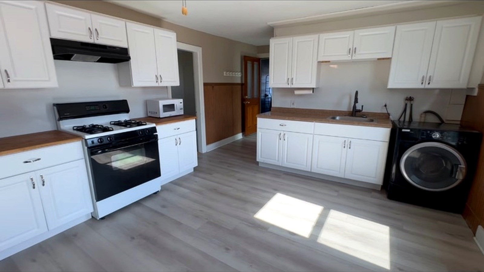 47 Edgewater Ave 2