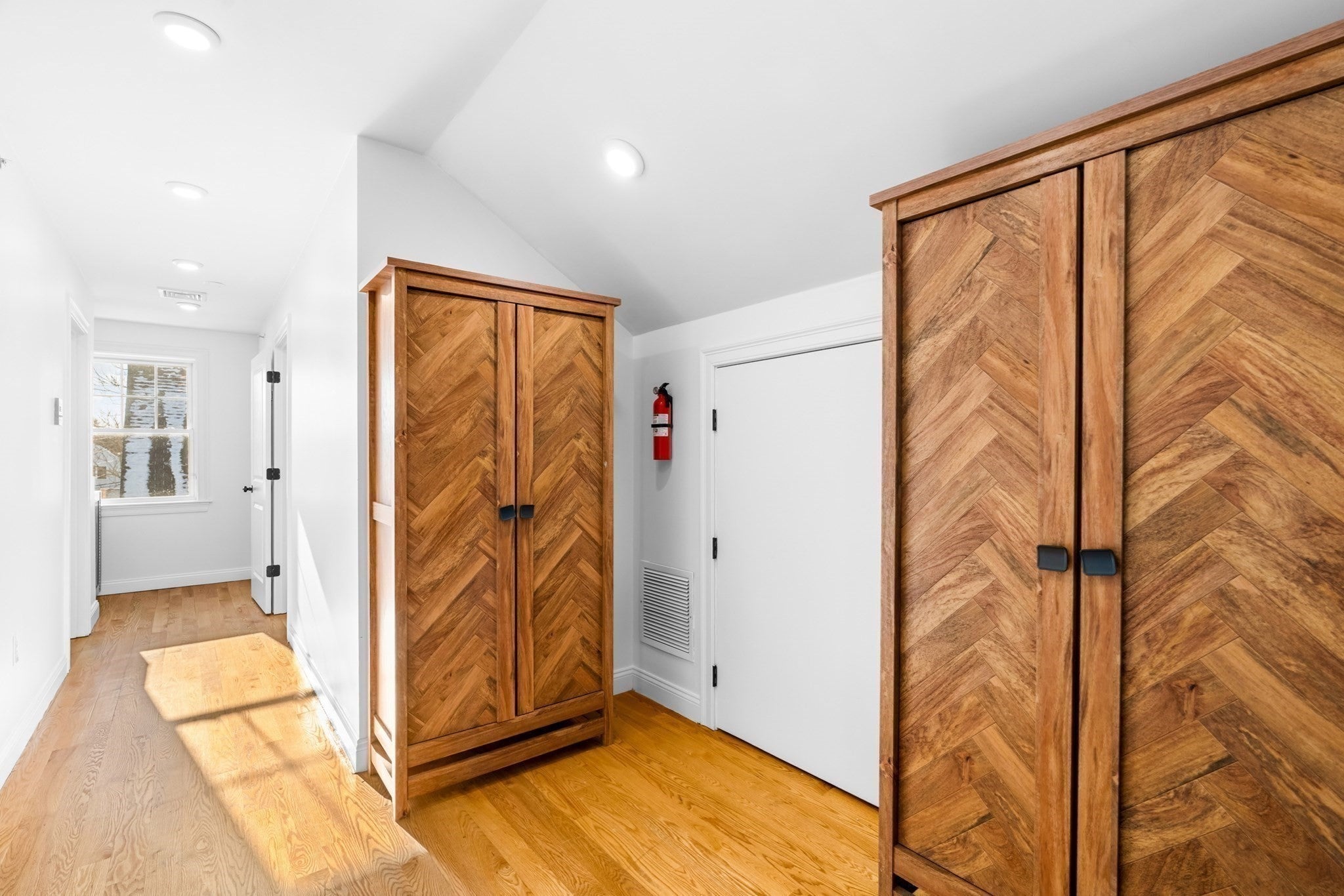 1-3 Howard Pl #B, Boston, MA, 1-3 Howard Pl #B, Boston, MA Photo #12