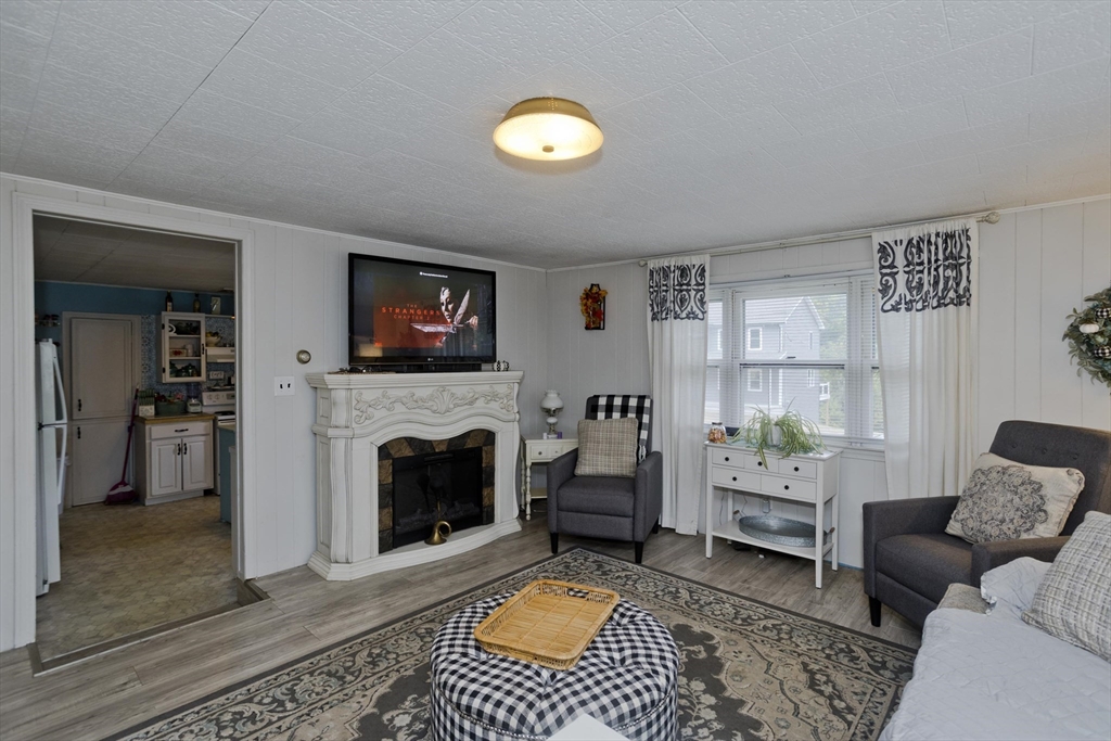 55 Bromont St