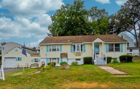 55 Bromont St Chicopee MA 01020