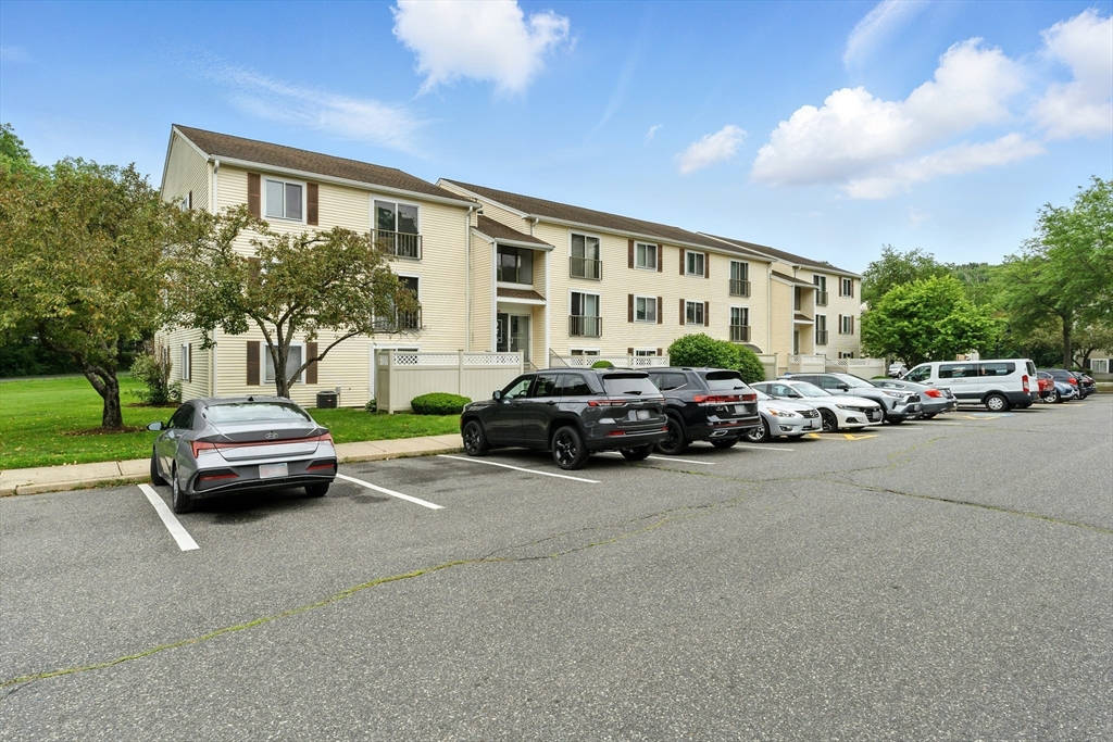 49 Village Brook Ln 2