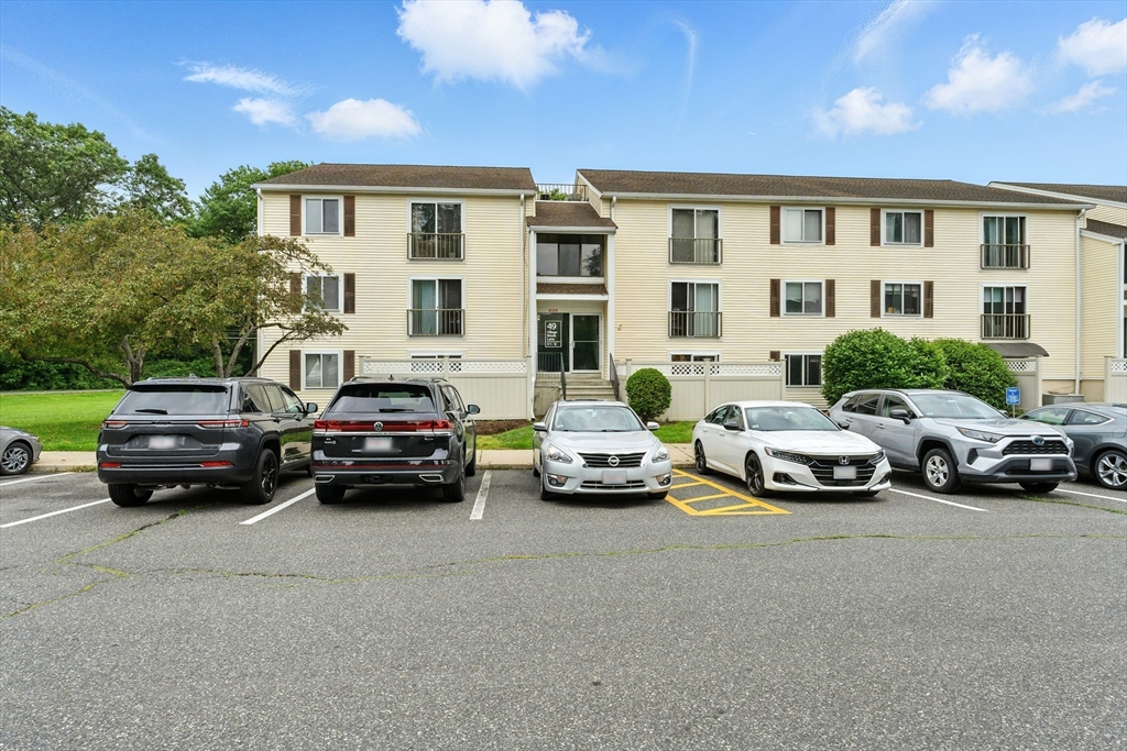 49 Village Brook Ln 2
