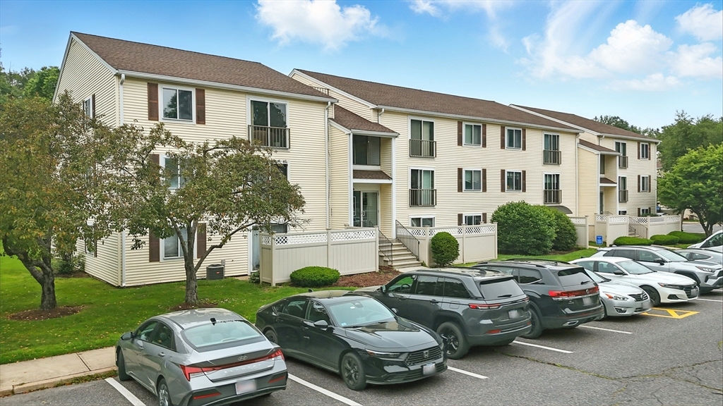 49 Village Brook Ln 2