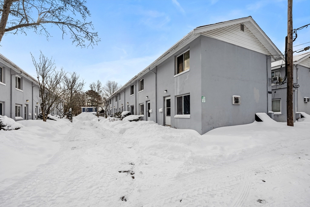 988 Washington Street 6