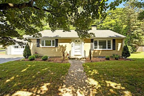 33 Stevens Rd Framingham MA 01702