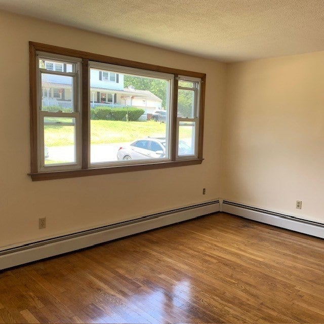 105 Salisbury St #105, Dracut, MA, 105 Salisbury St #105, Dracut, MA Photo #6