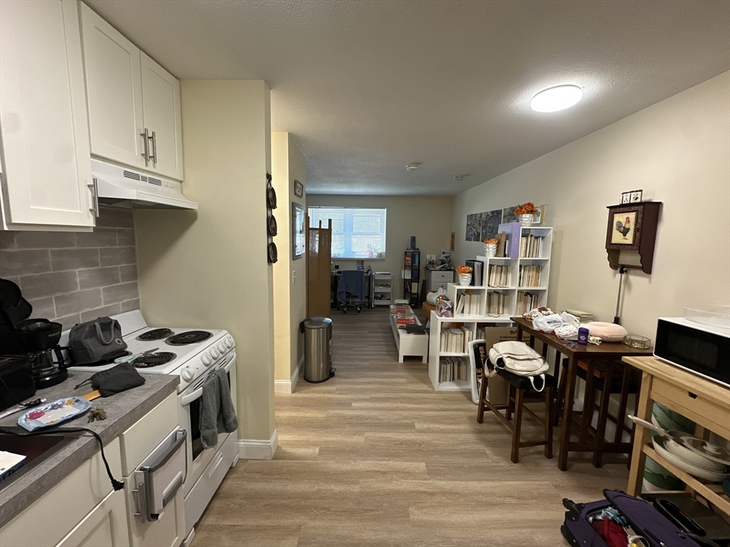 720 Bennington 106