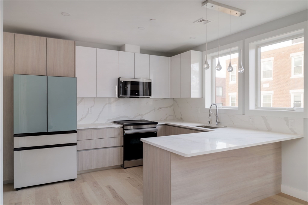 181 Maverick Street PH