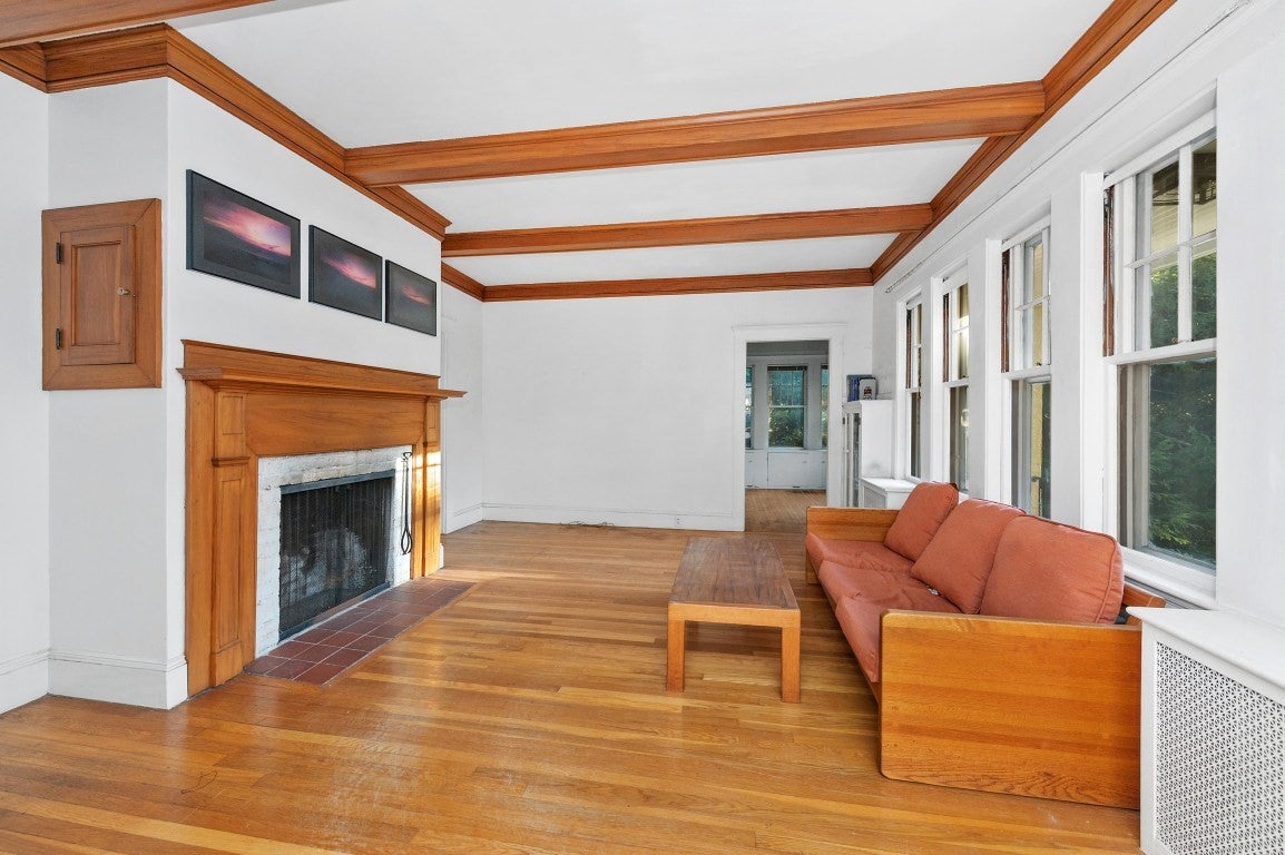 132 Beaumont Ave, Newton, MA Photo #9