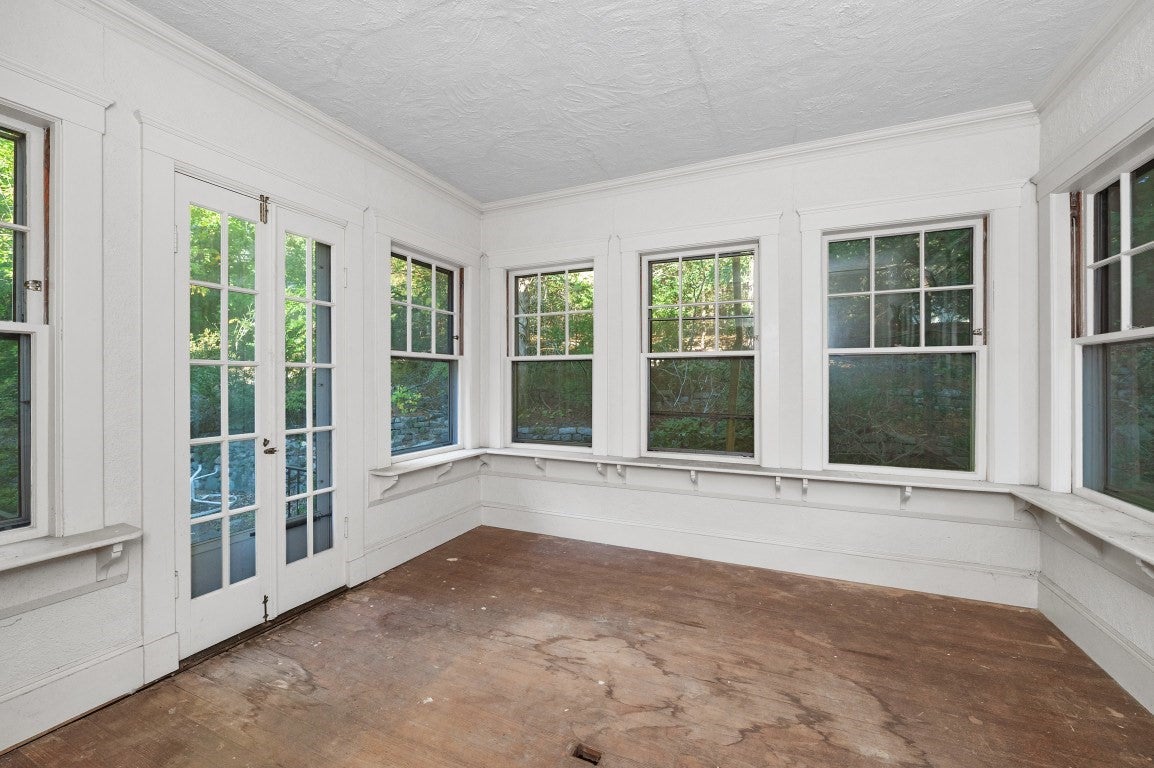 132 Beaumont Ave, Newton, MA Photo #25