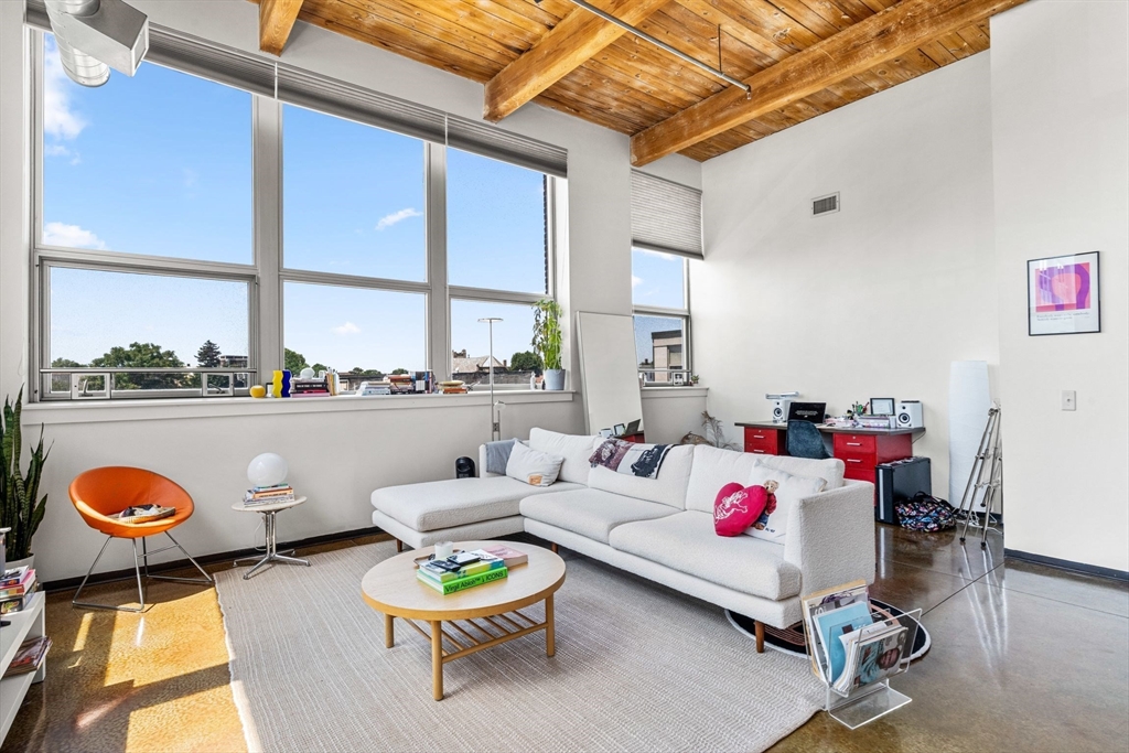 120 Holmes Street 309