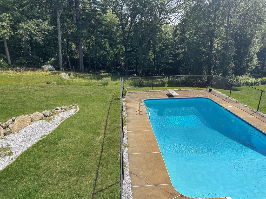 15 Pennock Road