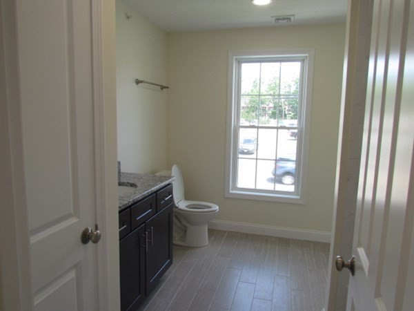 Weymouth, Massachusetts 02190, United States, 2 Bedrooms Bedrooms, ,1 BathroomBathrooms,Residential,Active,150308