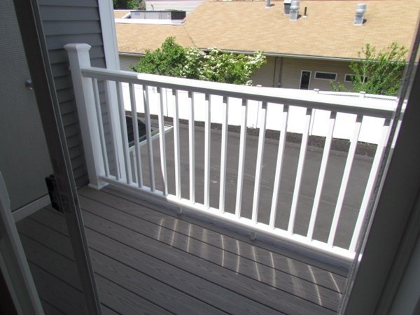 Weymouth, Massachusetts 02190, United States, 2 Bedrooms Bedrooms, ,1 BathroomBathrooms,Residential,Active,150308