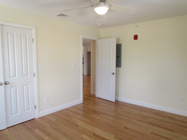 Weymouth, Massachusetts 02190, United States, 2 Bedrooms Bedrooms, ,1 BathroomBathrooms,Residential,Active,150308