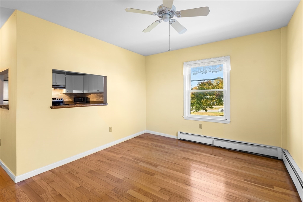 32 Barker Rd 3