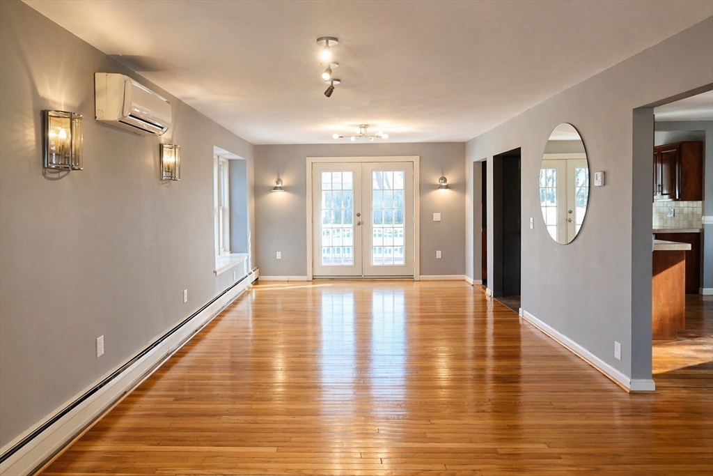 194 Reservoir Avenue