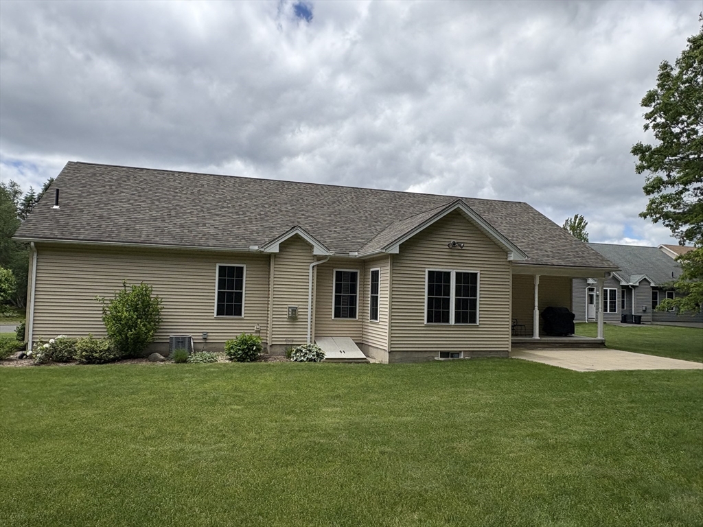 43 Caddyshack Dr