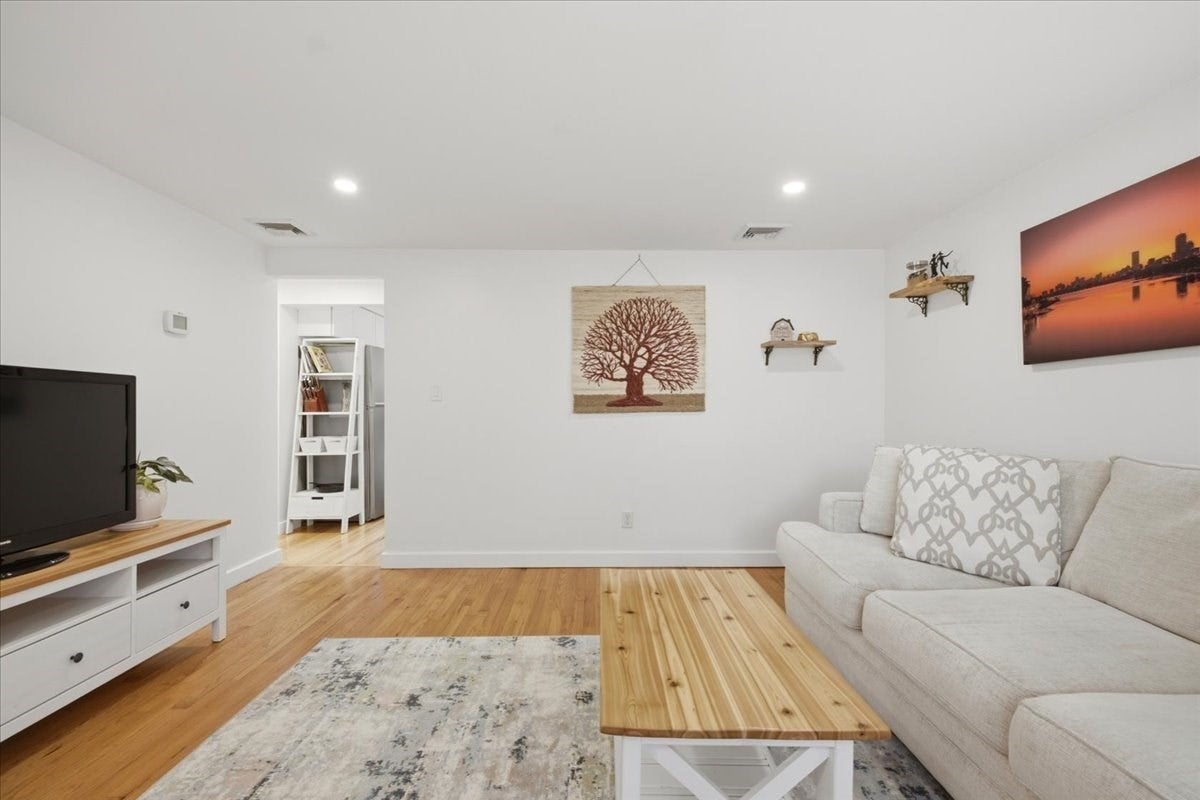 15 Raymond Avenue, Walpole, MA, 15 Raymond Avenue, Walpole, MA Photo #16