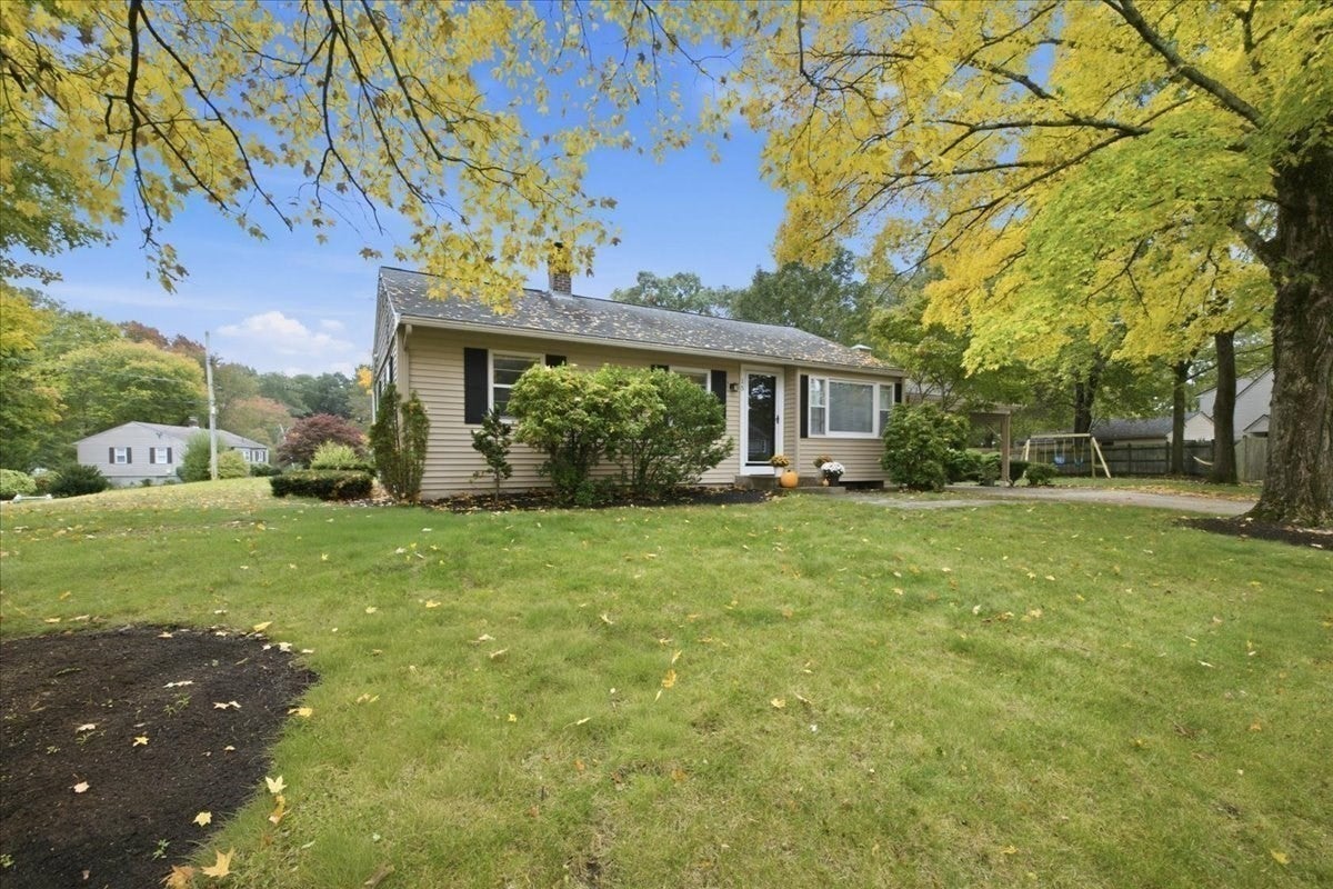 15 Raymond Avenue, Walpole, MA, 15 Raymond Avenue, Walpole, MA Photo #4