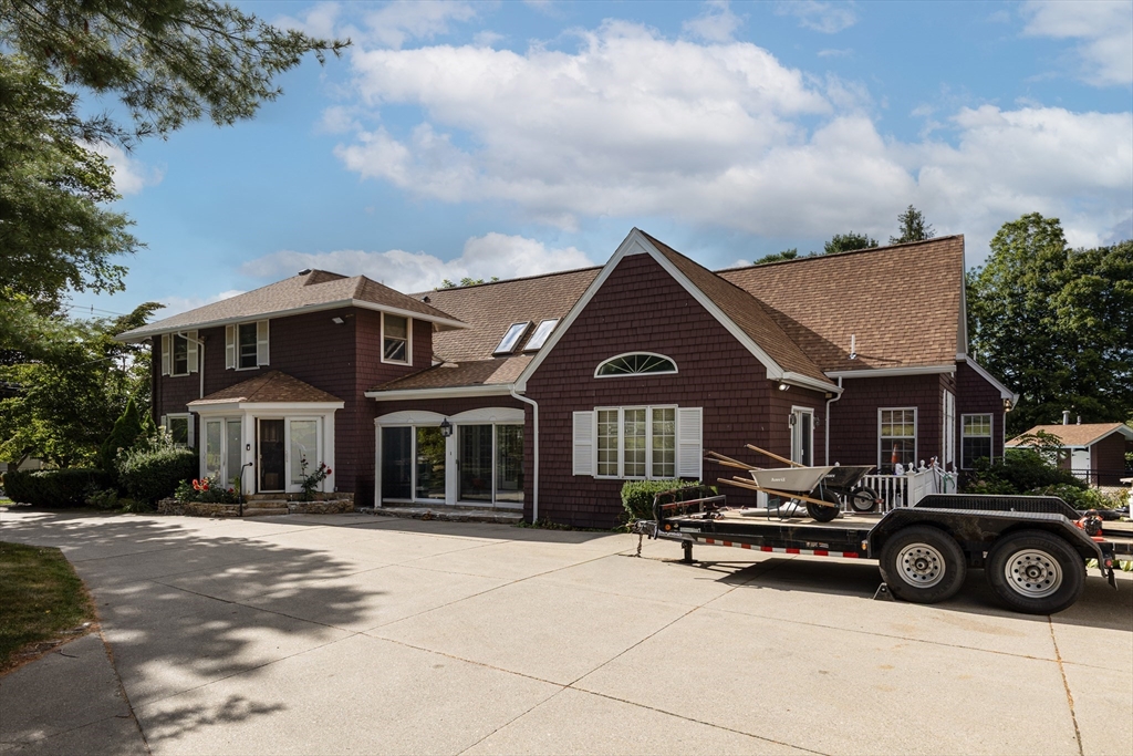 27 Old Upton Rd, Grafton, MA Photo #3