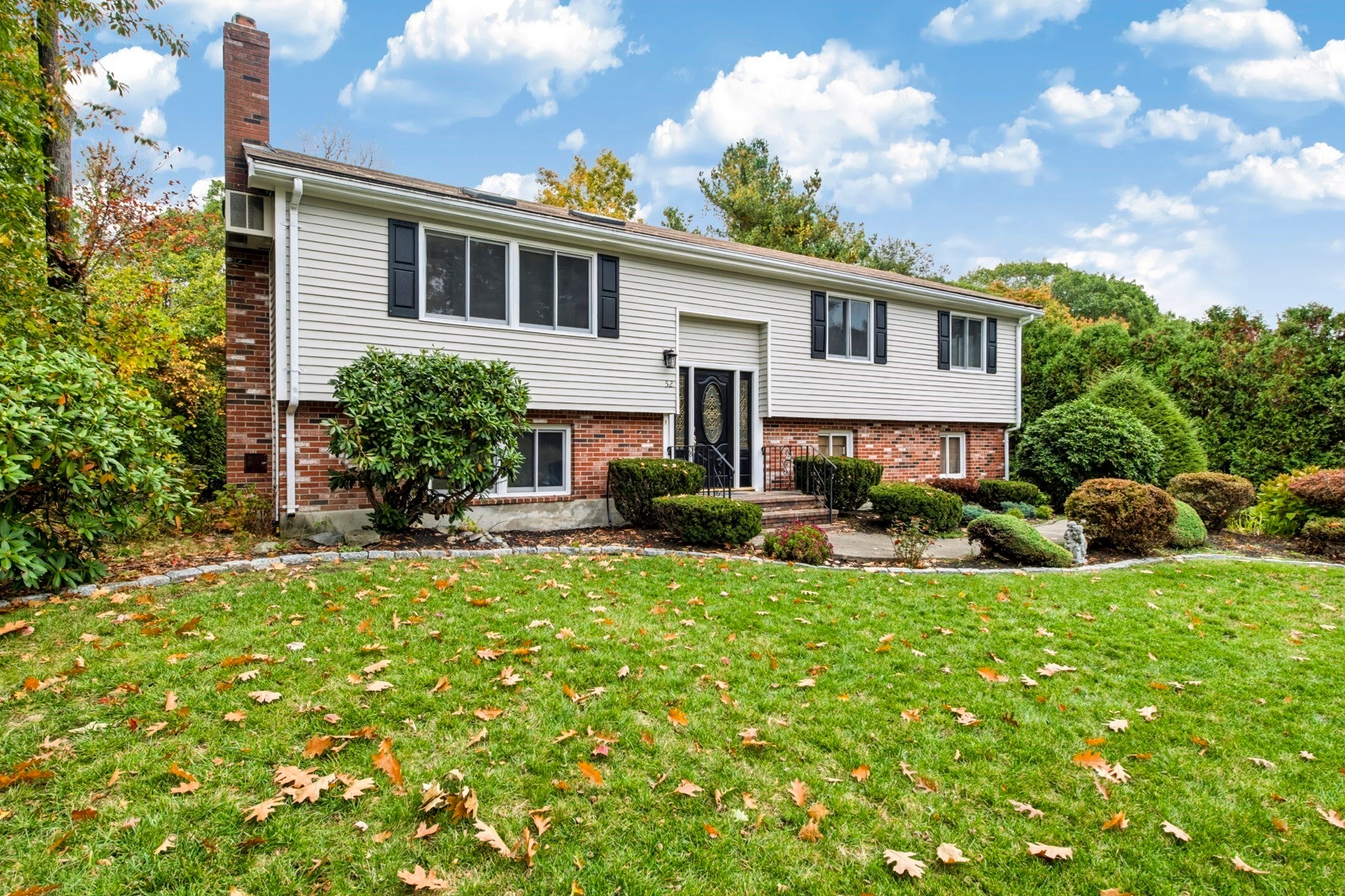 52 Tanglewood Dr, Stoughton, MA, 52 Tanglewood Dr, Stoughton, MA Photo #2