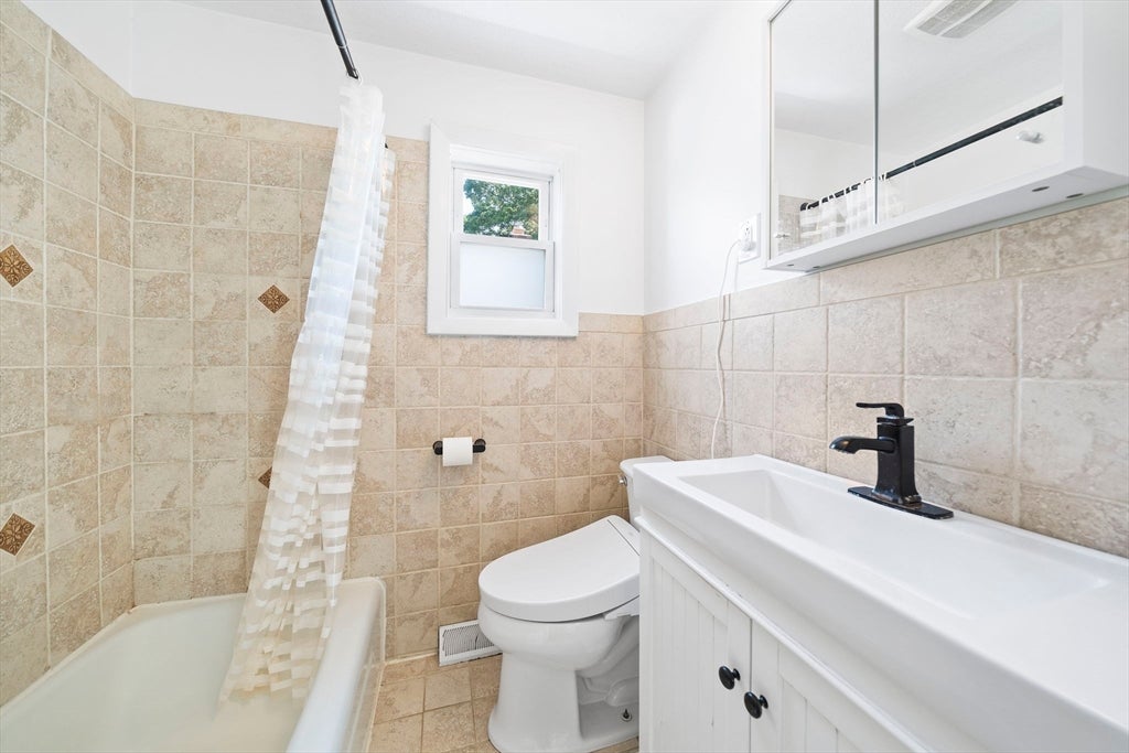 12 Marivista Ave, Waltham, MA, 12 Marivista Ave, Waltham, MA Photo #20