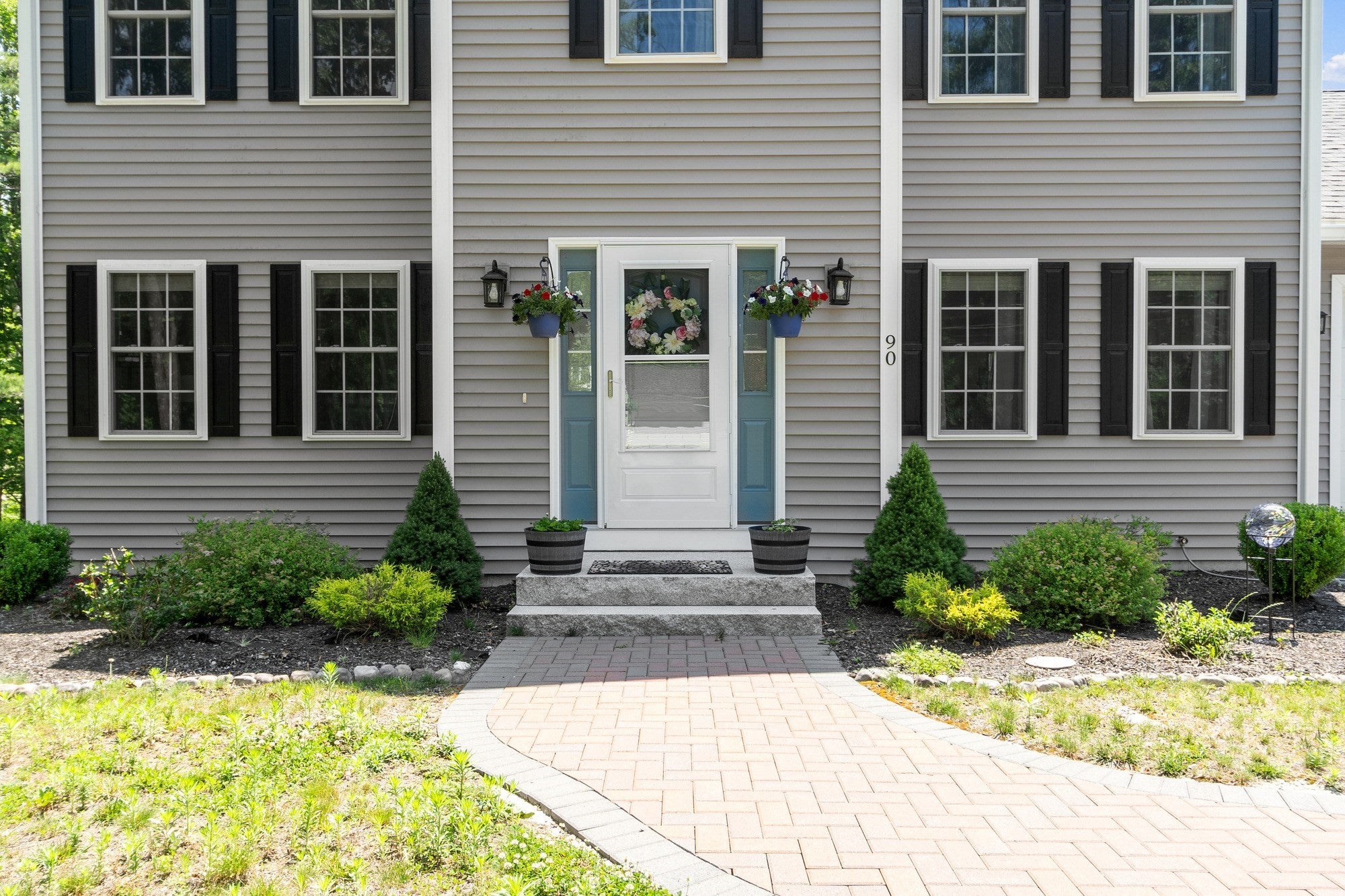 90 Royalston Rd N