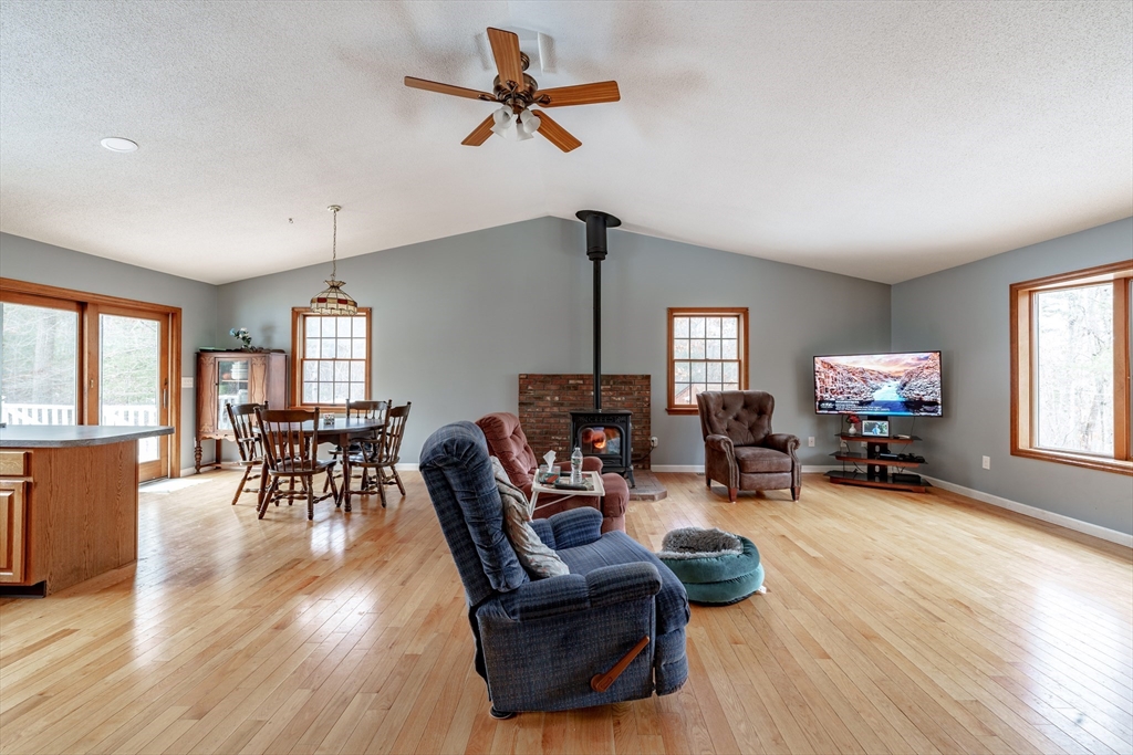 76 Coffey Hill Rd